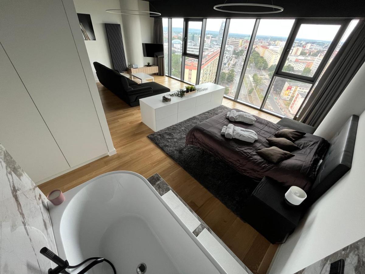 Hanza Tower - Luxurious Apartment 60M2 - 15Th Floor City View Szczecin Kültér fotó