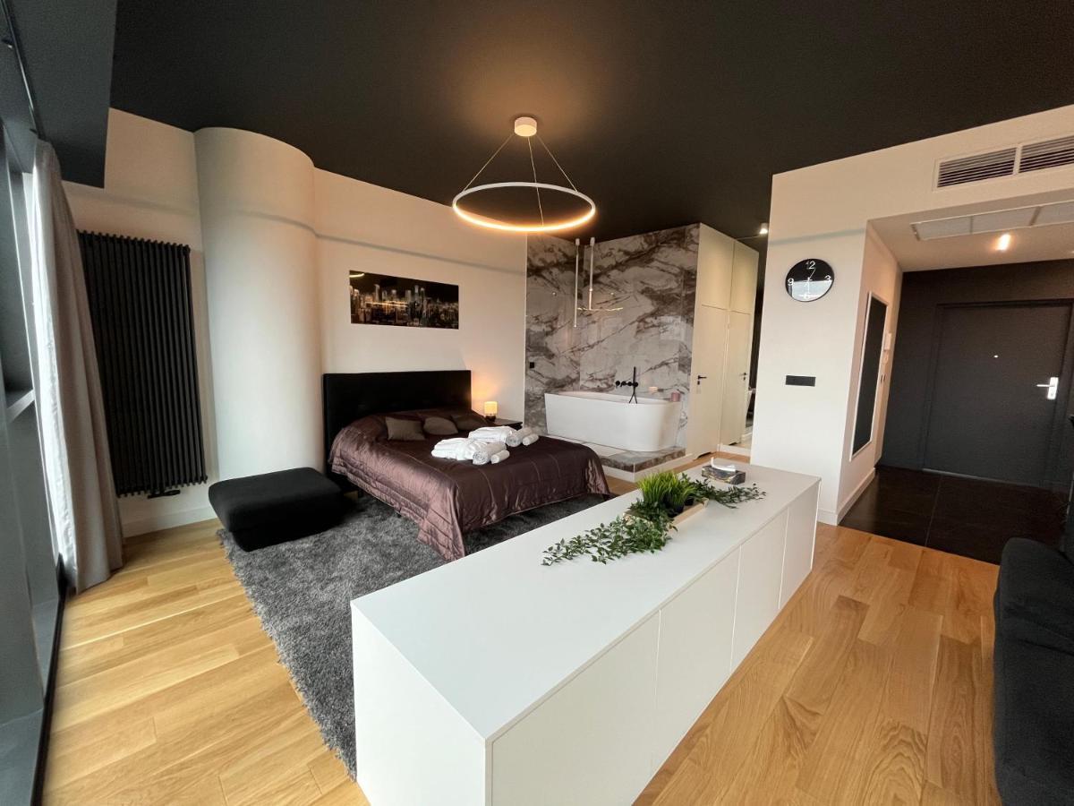 Hanza Tower - Luxurious Apartment 60M2 - 15Th Floor City View Szczecin Kültér fotó