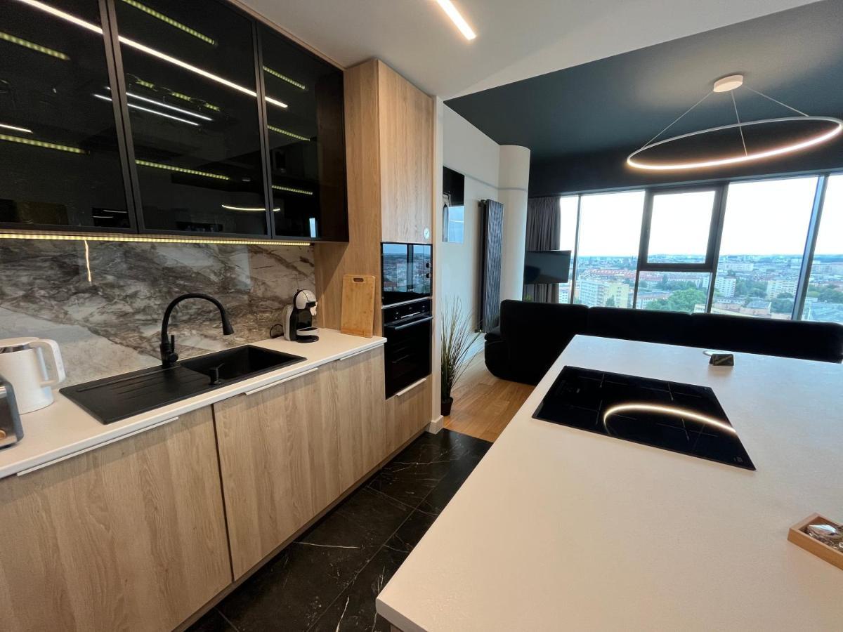 Hanza Tower - Luxurious Apartment 60M2 - 15Th Floor City View Szczecin Kültér fotó